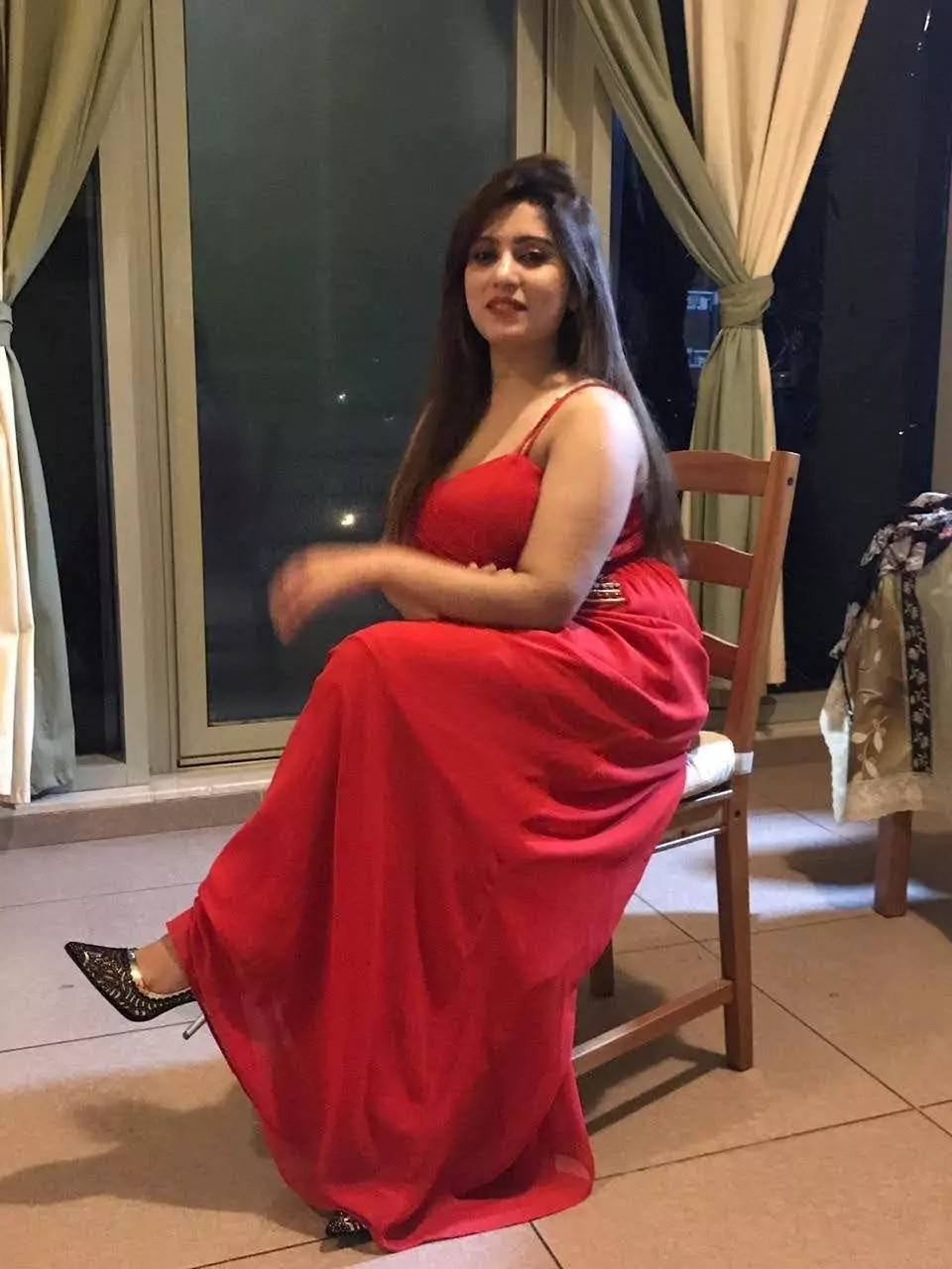 Escort Service in Nishatganj